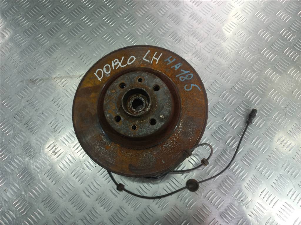 кулак Fiat Doblo 1.4 MT (78 л.с.)Doblo  I рестайлинг (2005—2015) Фургон 51759681, 3160 рублей, Москва