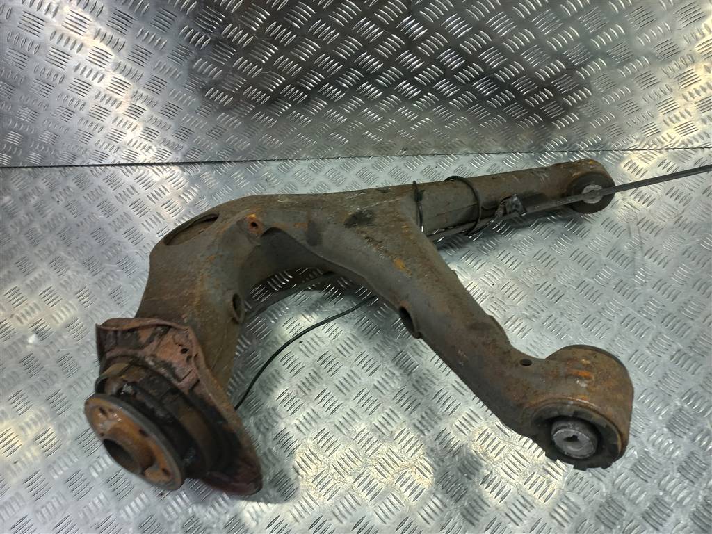 рычаг MERCEDES-BENZ Vito  A6393504701, 7880 рублей, Москва