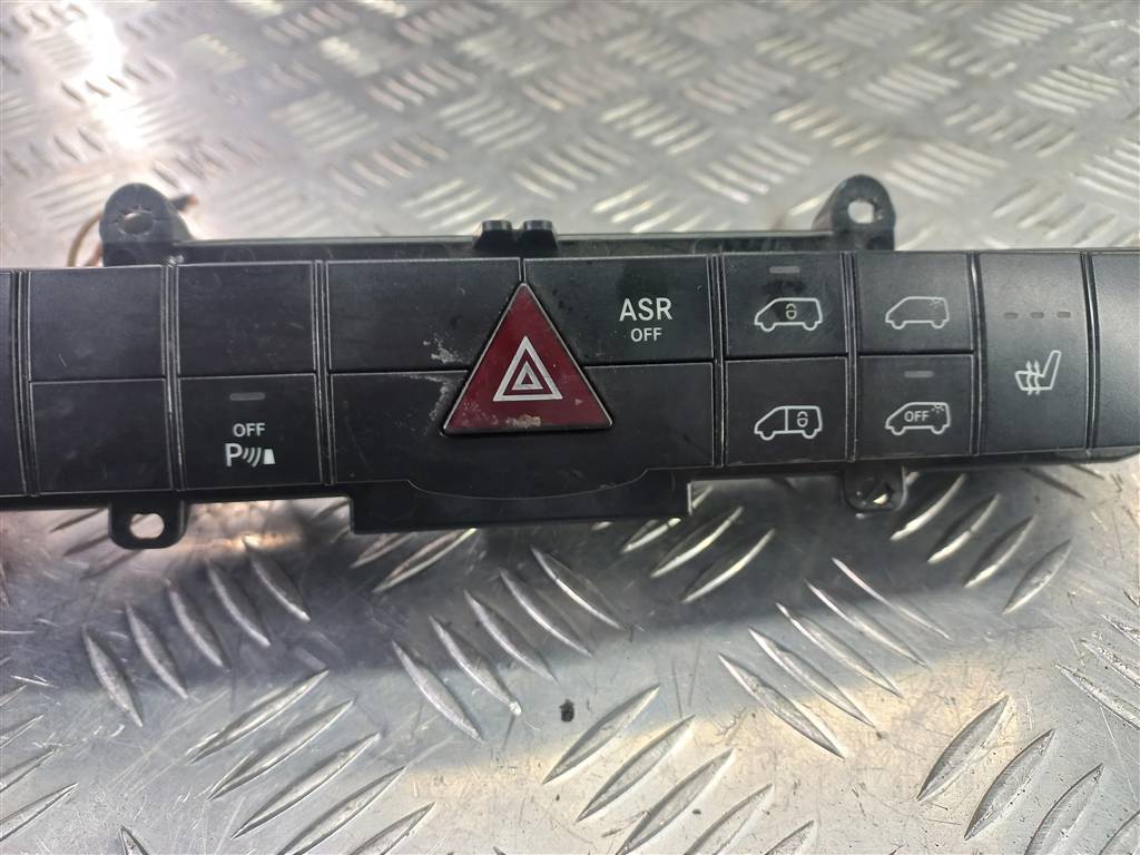 блок кнопок MERCEDES-BENZ Vito  A6398701710, 5580 рублей, Москва