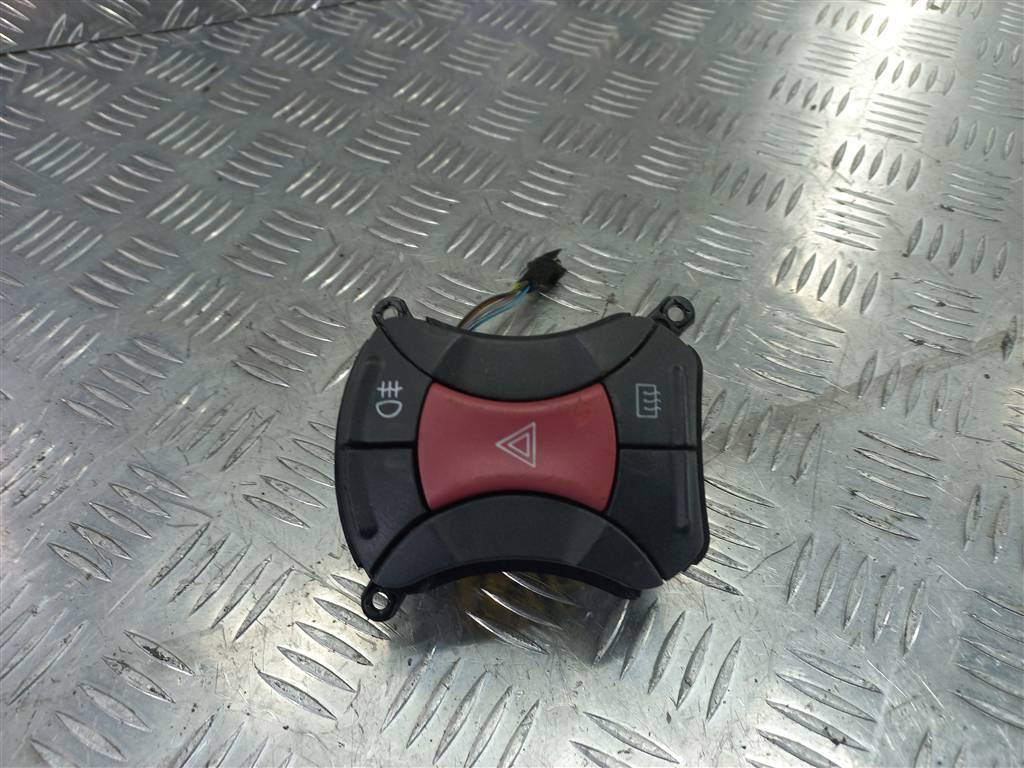 кнопка аварийной сигнализации Fiat Doblo  7354198640, 980 рублей, Москва