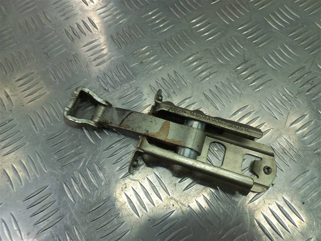 ограничитель двери Volkswagen Crafter  2E0837249B, 2470 рублей, Москва