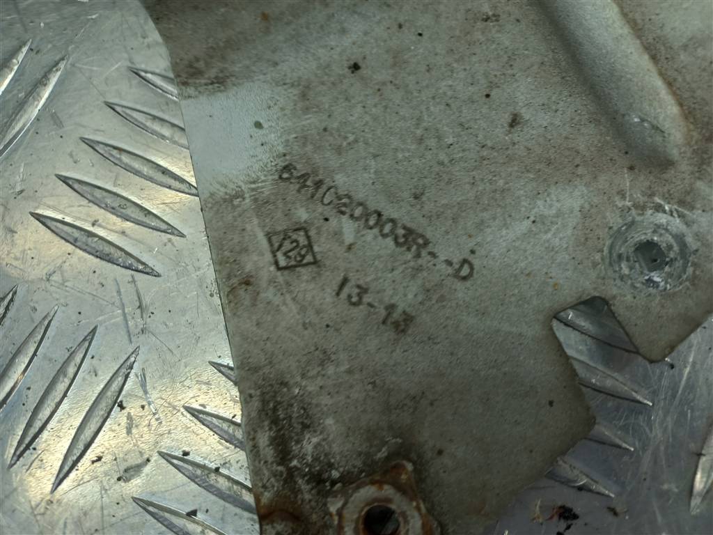 кронштейн крыла Opel Movano  641C20003R, 3279 рублей, Москва