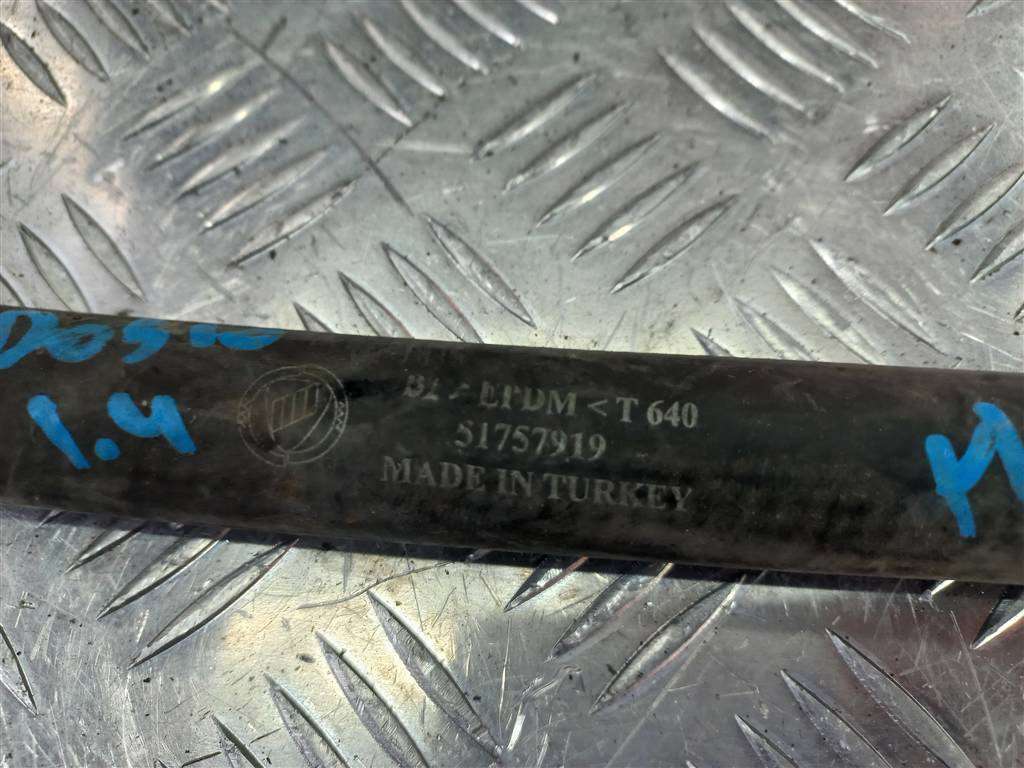 патрубок системы охлаждения (резиновый) Fiat Doblo  51757919, 1550 рублей, Москва