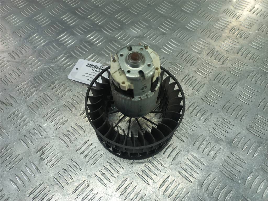 моторчик отопителя Renault Kangoo  7701203257, 3279 рублей, Москва