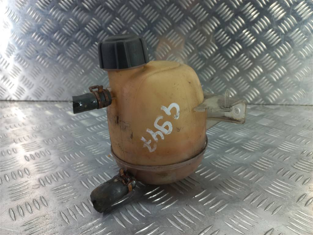 бачок расширительный Renault Kangoo  7701470460, 980 рублей, Москва