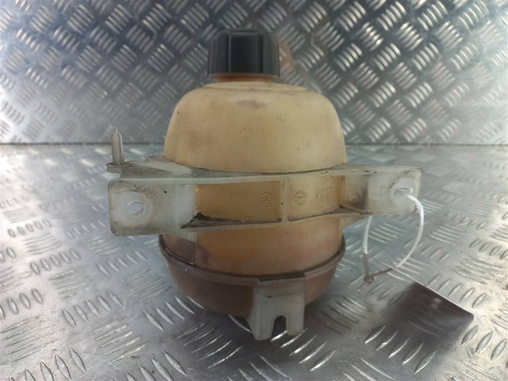 бачок расширительный Renault Kangoo  7701470460, 980 рублей, Москва