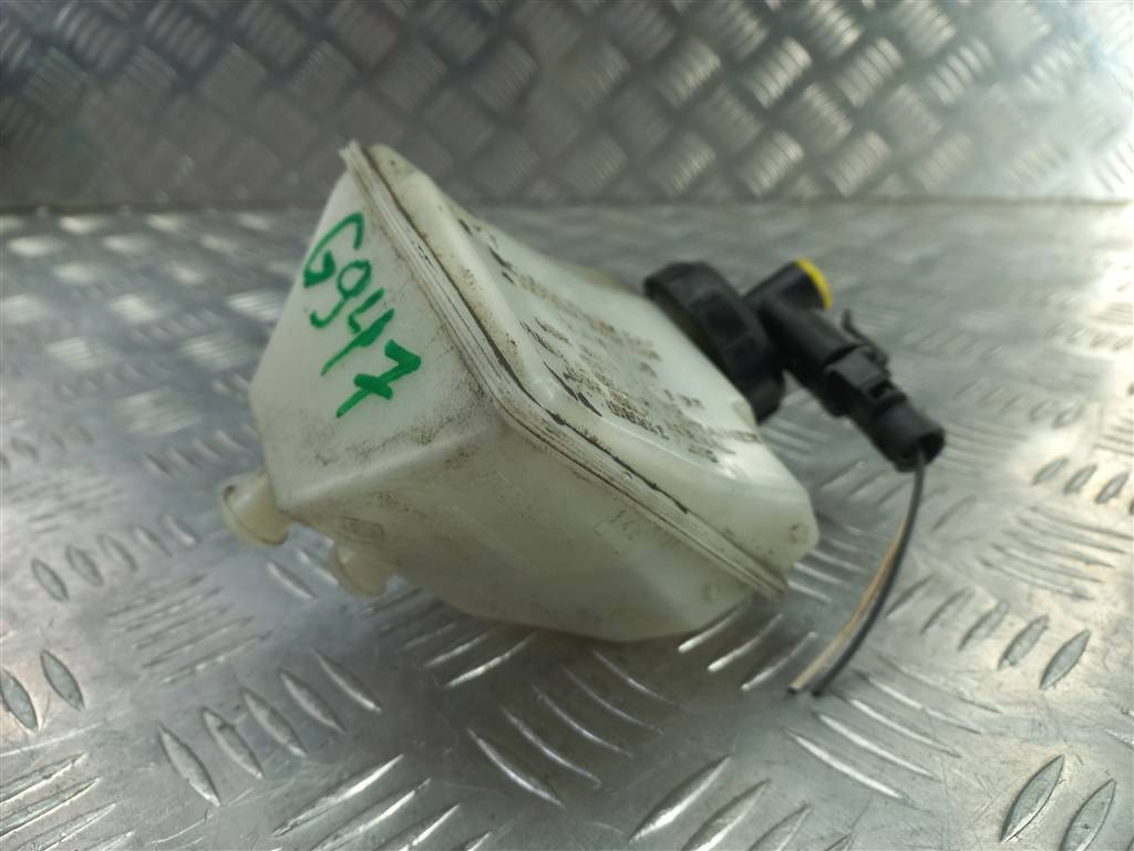 бачок тормозной Renault Kangoo  8200058191, 2130 рублей, Москва