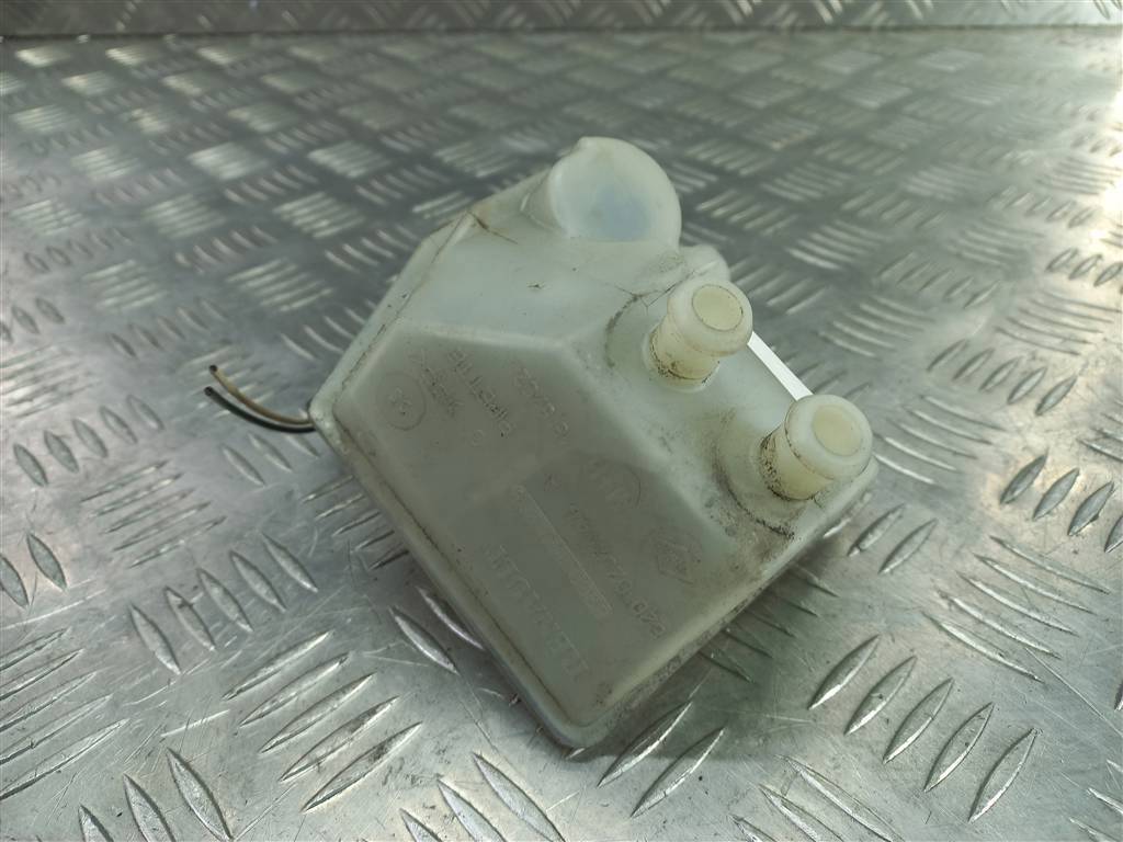 бачок тормозной Renault Kangoo  8200058191, 2130 рублей, Москва