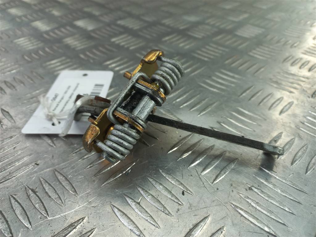 ограничитель двери Renault Kangoo  7700303548, 980 рублей, Москва