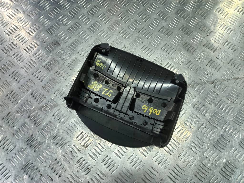 накладка торпедо Fiat Doblo  735372940, 1550 рублей, Москва