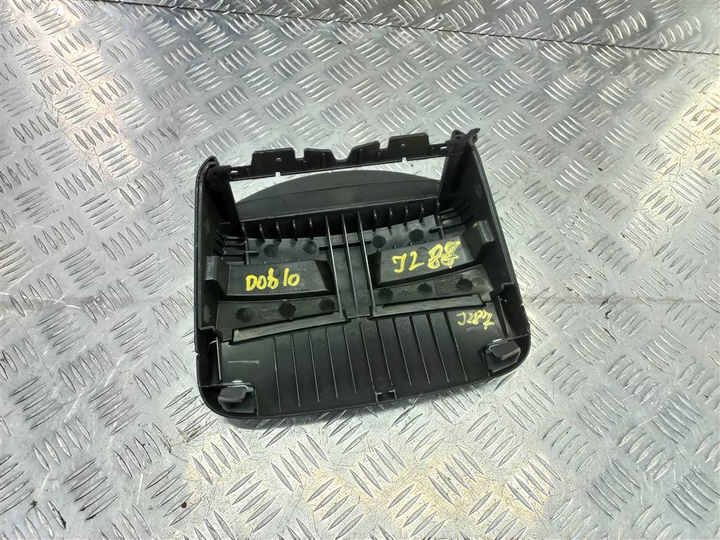 накладка торпедо Fiat Doblo  735372940, 1550 рублей, Москва