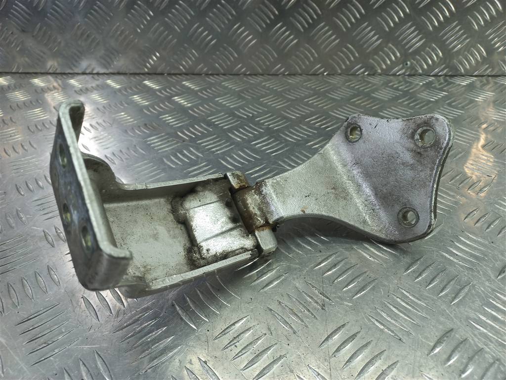 петля двери распашной MERCEDES-BENZ Vito  A6397401437, 630 рублей, Москва