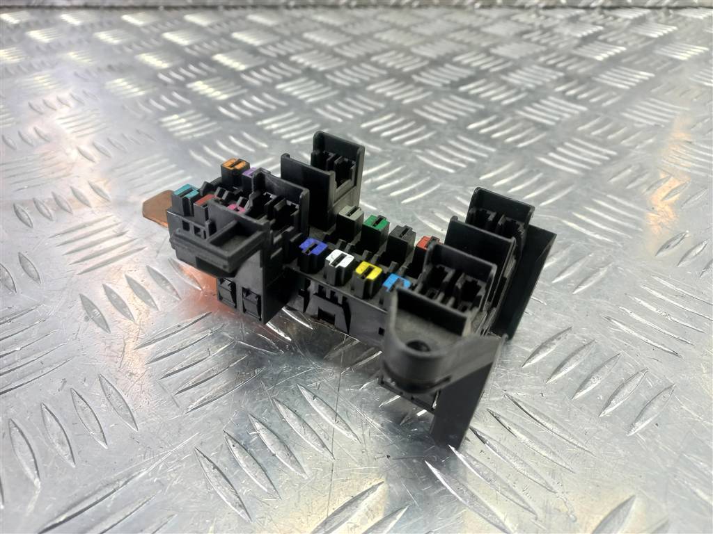 блок предохранителей MERCEDES-BENZ Vito  A6395400150, 2470 рублей, Москва