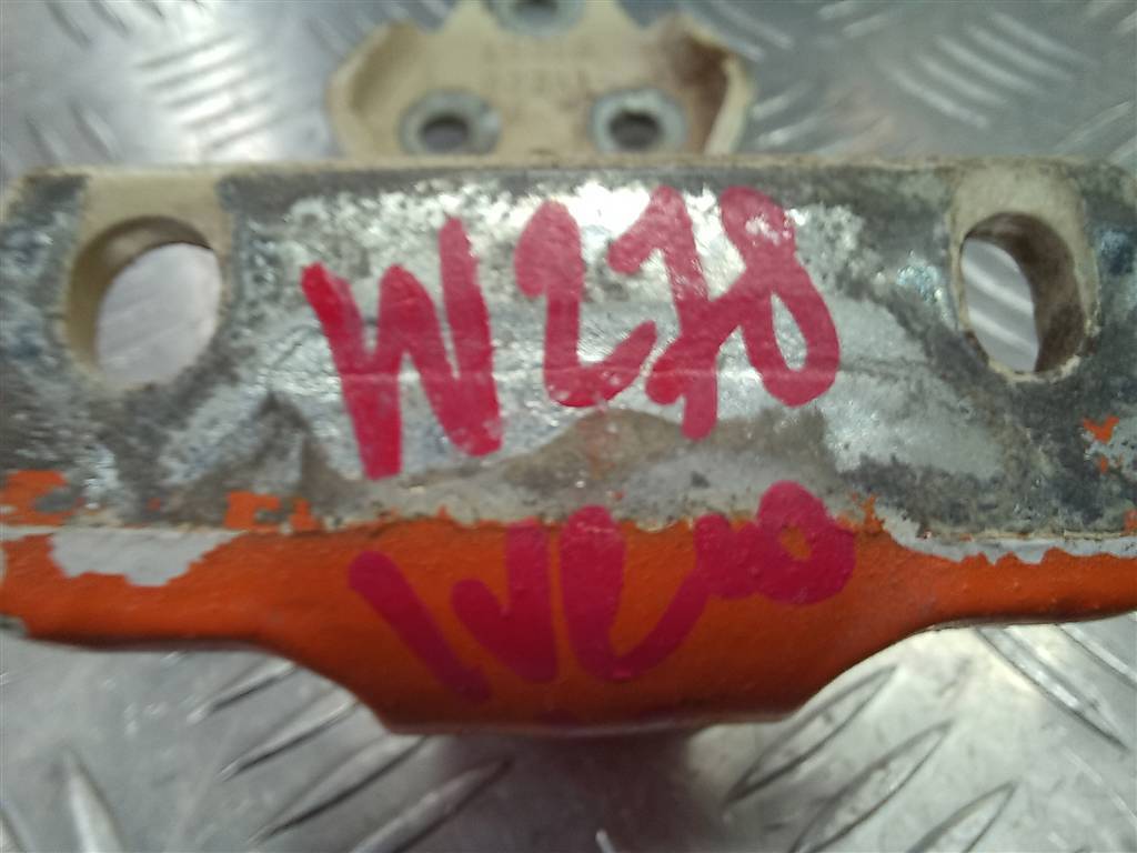 петля двери Iveco Daily  97169415, 2700 рублей, Москва