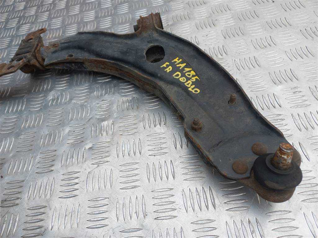 рычаг Fiat Doblo 1.4 MT (78 л.с.)Doblo  I рестайлинг (2005—2015) Фургон 51772988, 2130 рублей, Москва