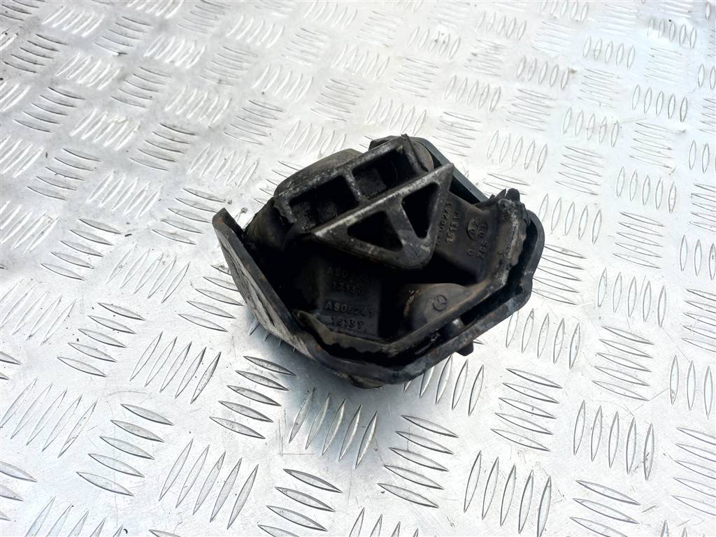 подушка двигателя (опора двс) MERCEDES-BENZ Sprinter  A9062411513, 2700 рублей, Москва