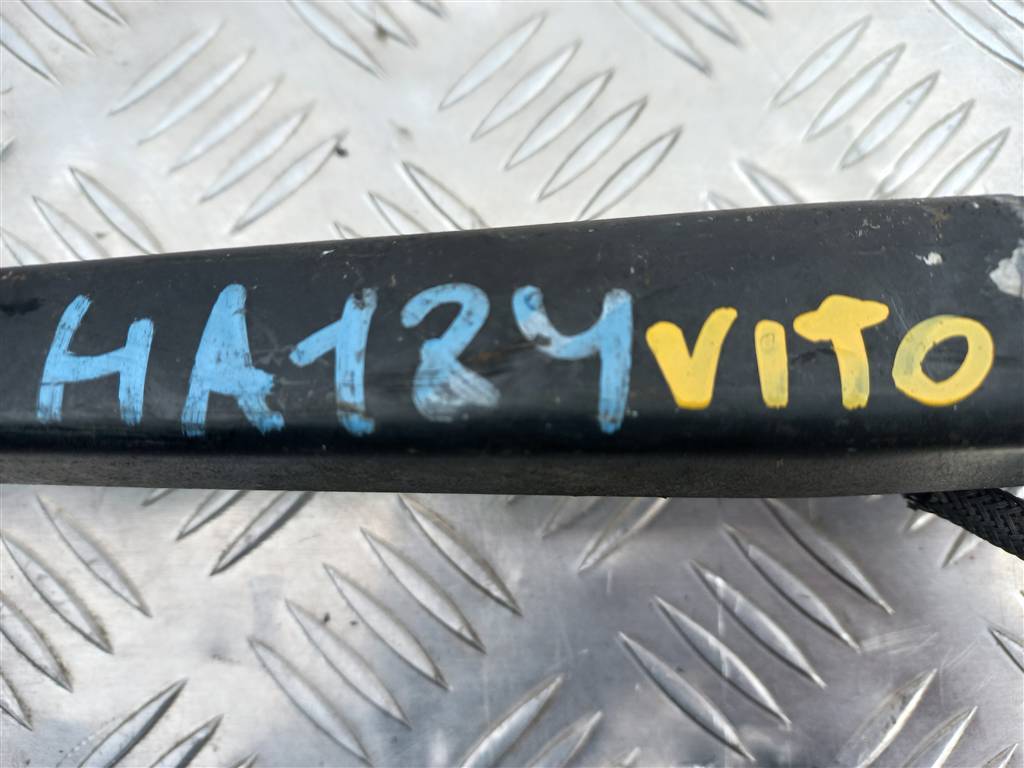 поводок стеклоочистителя (дворник) MERCEDES-BENZ Vito  A0018205544, 3740 рублей, Москва