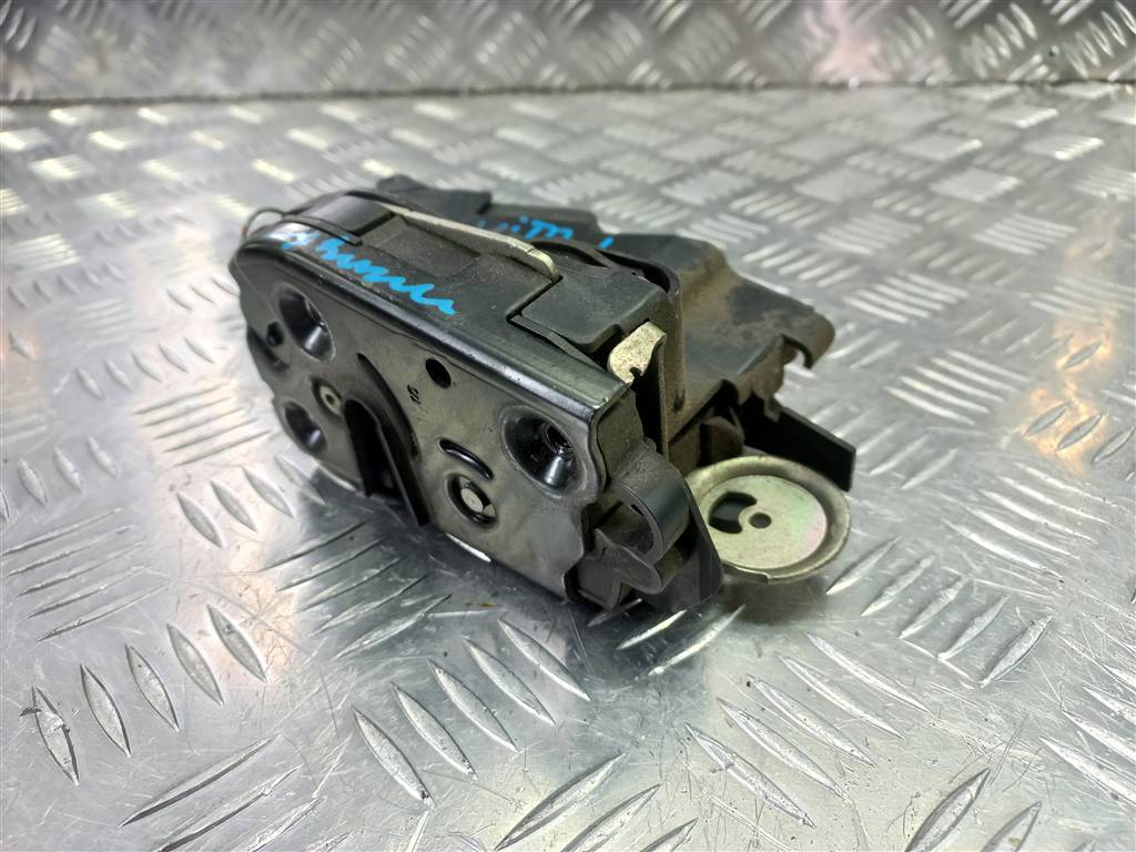 замок двери сдвижной MERCEDES-BENZ Vito  A6397300635, 5580 рублей, Москва