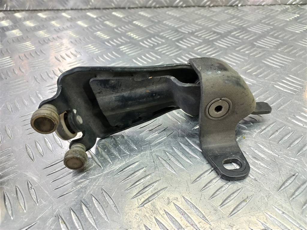 ролик двери сдвижной MERCEDES-BENZ Vito  A6397602447, 1780 рублей, Москва