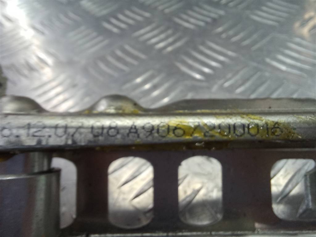 ограничитель двери Volkswagen Crafter  2E0837249B, 2470 рублей, Москва