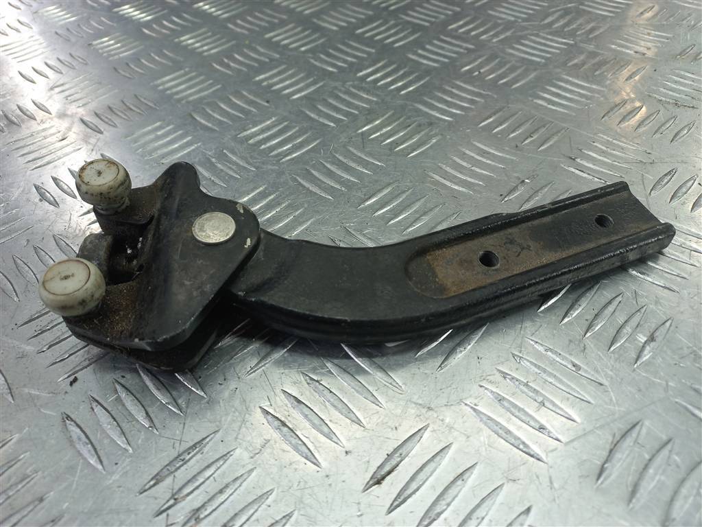 ролик двери сдвижной MERCEDES-BENZ Vito  A6397630047, 2470 рублей, Москва