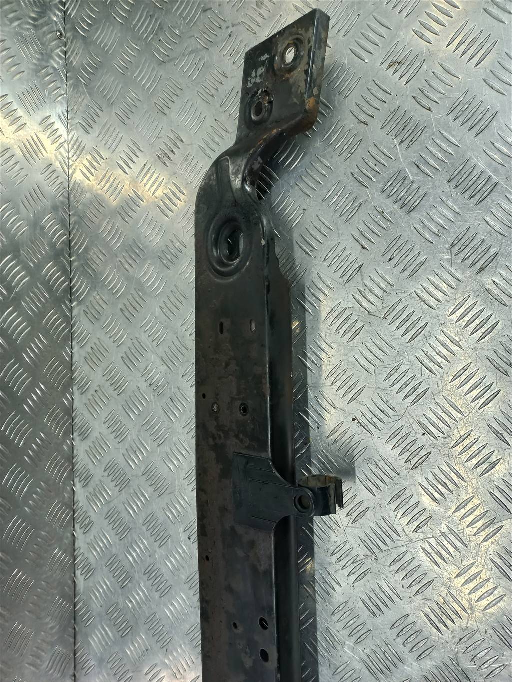 опора радиаторов FORD Transit  2179291, 6150 рублей, Москва