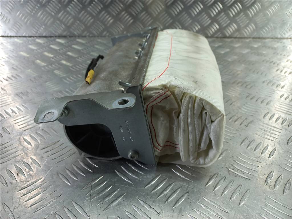 подушка безопасности пассажира Iveco Daily  832702400, 3850 рублей, Москва