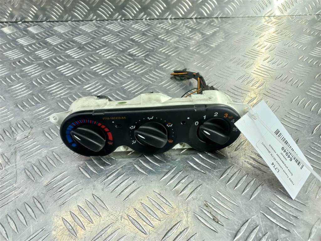 блок управления печкой FORD Tourneo Connect  5225337, 2930 рублей, Москва