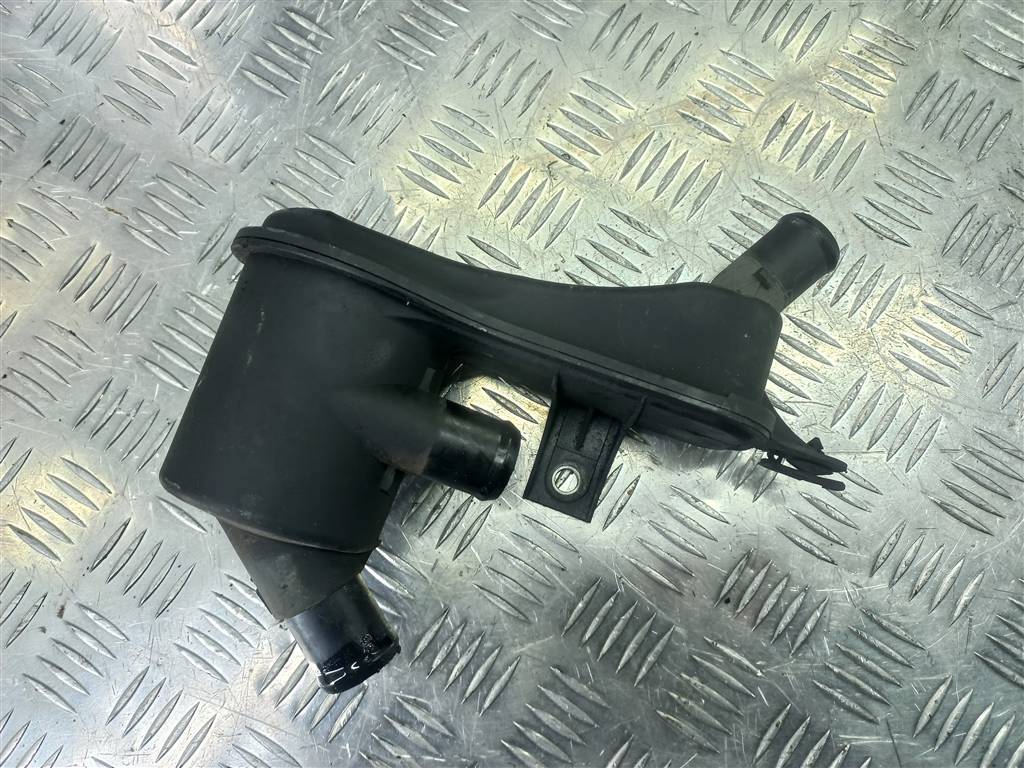 маслоотделитель (сапун) FORD Tourneo Connect  1440654, 860 рублей, Москва