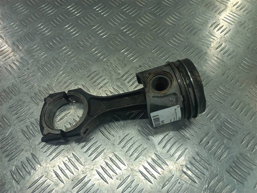 поршень MERCEDES-BENZ Vito  A6510301017, 6150 рублей, Москва