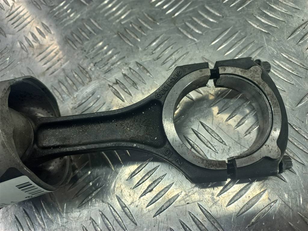 поршень MERCEDES-BENZ Vito  A6510301017, 6150 рублей, Москва