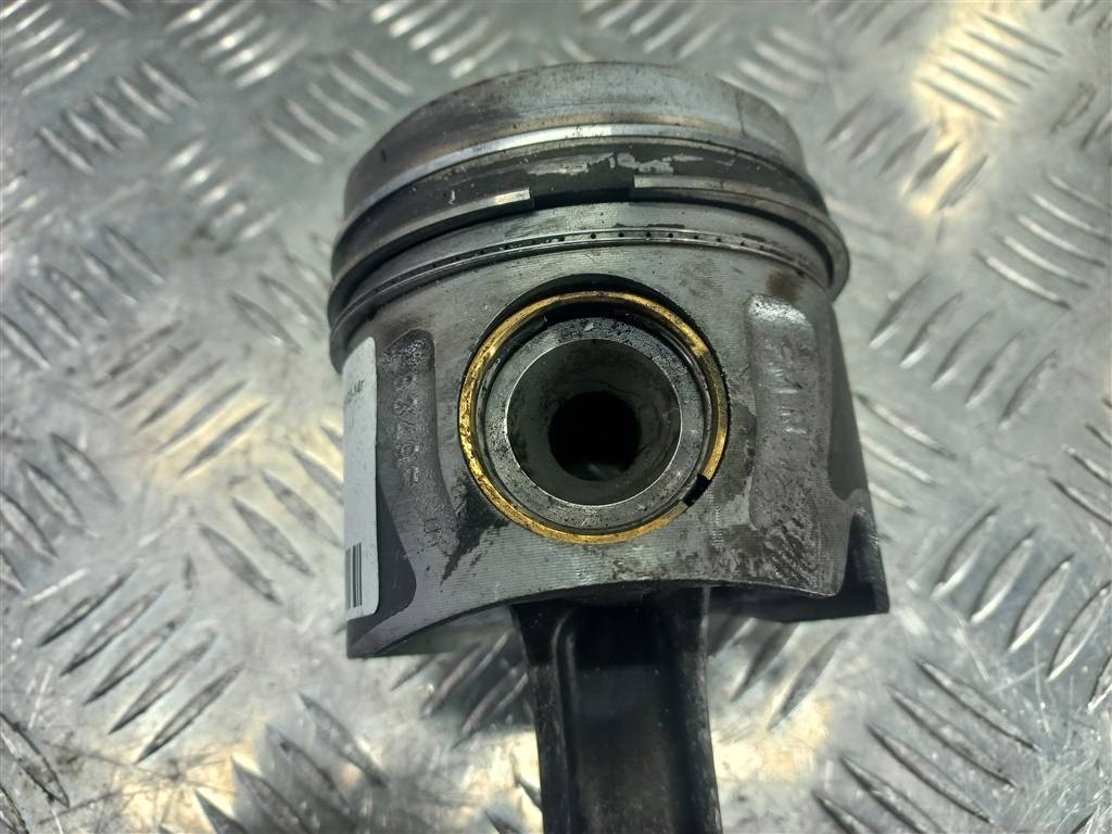 поршень MERCEDES-BENZ Vito  A6510301017, 6150 рублей, Москва