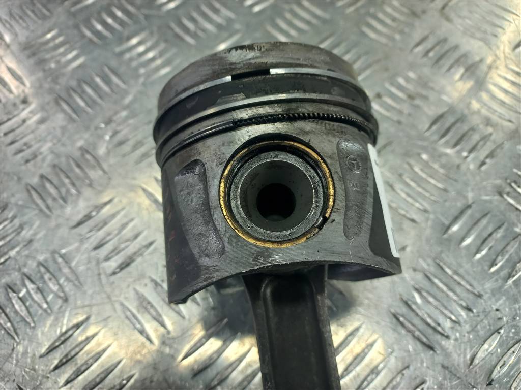 поршень MERCEDES-BENZ Vito  A6510301017, 6150 рублей, Москва