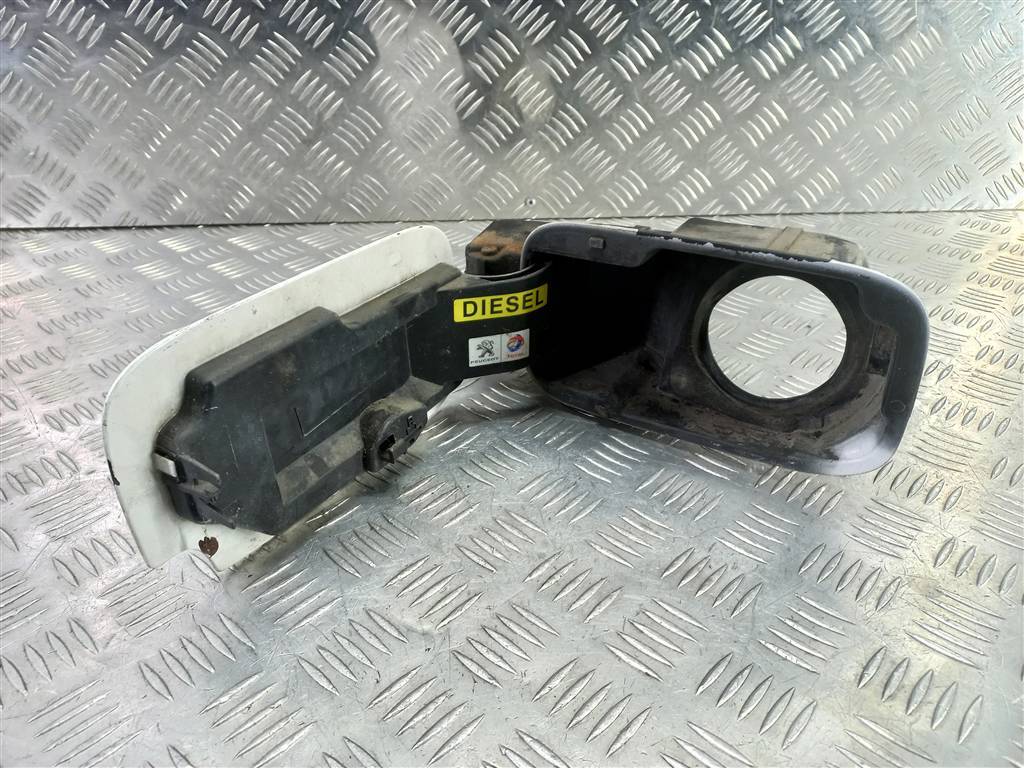 лючок бензобака Peugeot Partner  1609831780, 4430 рублей, Москва
