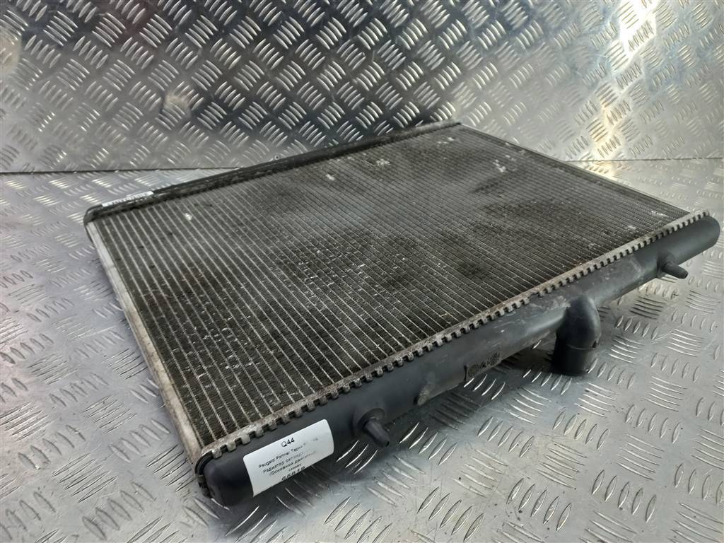 радиатор основной Peugeot Partner  1330W2, 3850 рублей, Москва