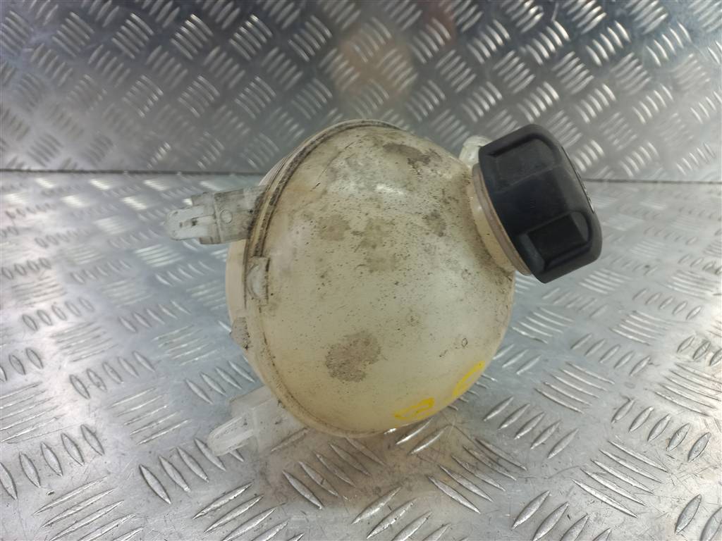 бачок расширительный Peugeot Partner  1323X6, 980 рублей, Москва