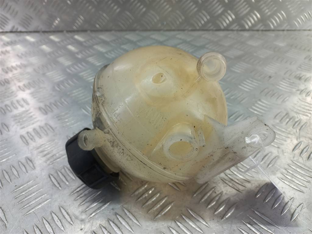 бачок расширительный Peugeot Partner  1323X6, 980 рублей, Москва