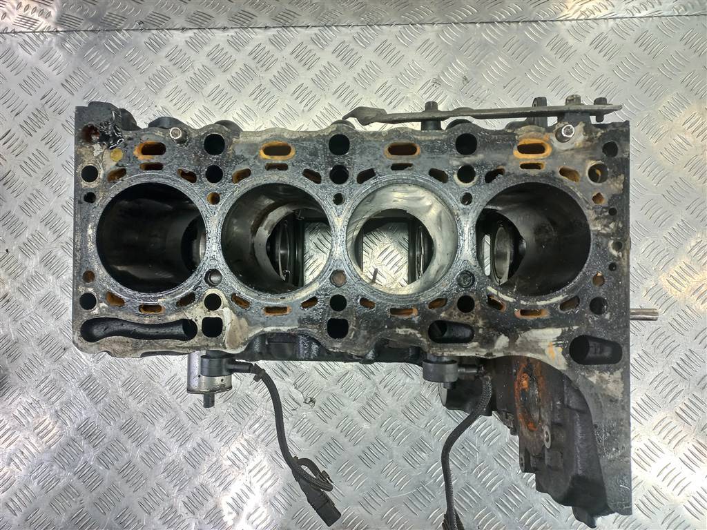 блок цилиндров двигателя MERCEDES-BENZ Vito  6510111501, 57900 рублей, Москва