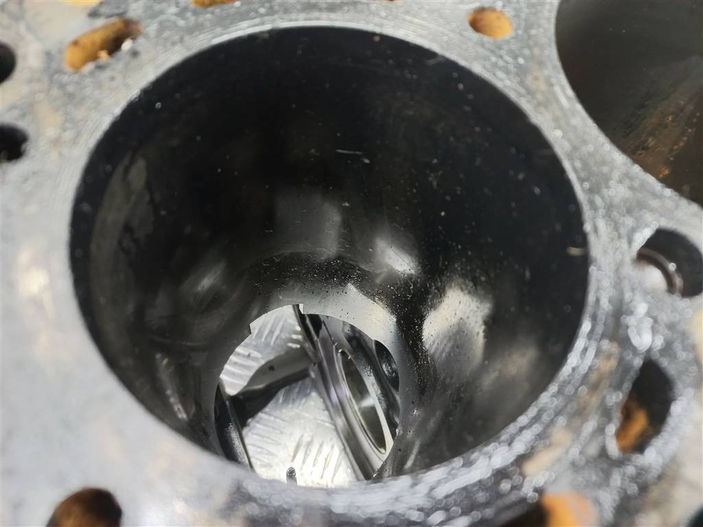 блок цилиндров двигателя MERCEDES-BENZ Vito  6510111501, 57900 рублей, Москва