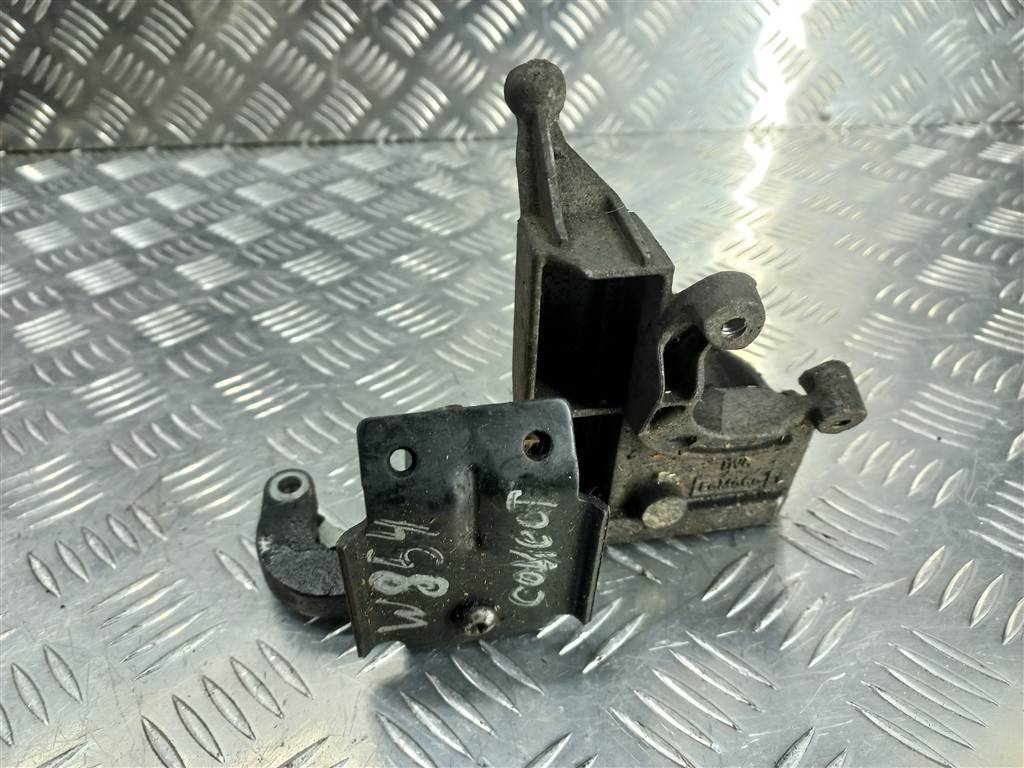 кронштейн коллектора FORD Tourneo Connect  1839862, 1550 рублей, Москва