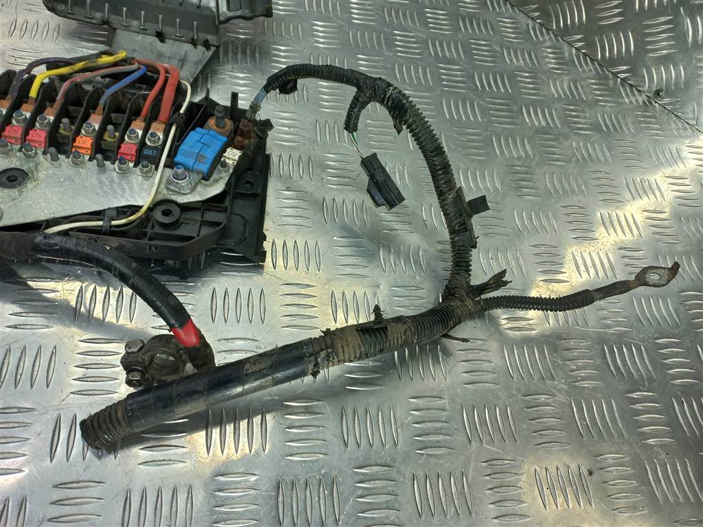 блок предохранителей FORD Tourneo Connect  1793284, 2700 рублей, Москва