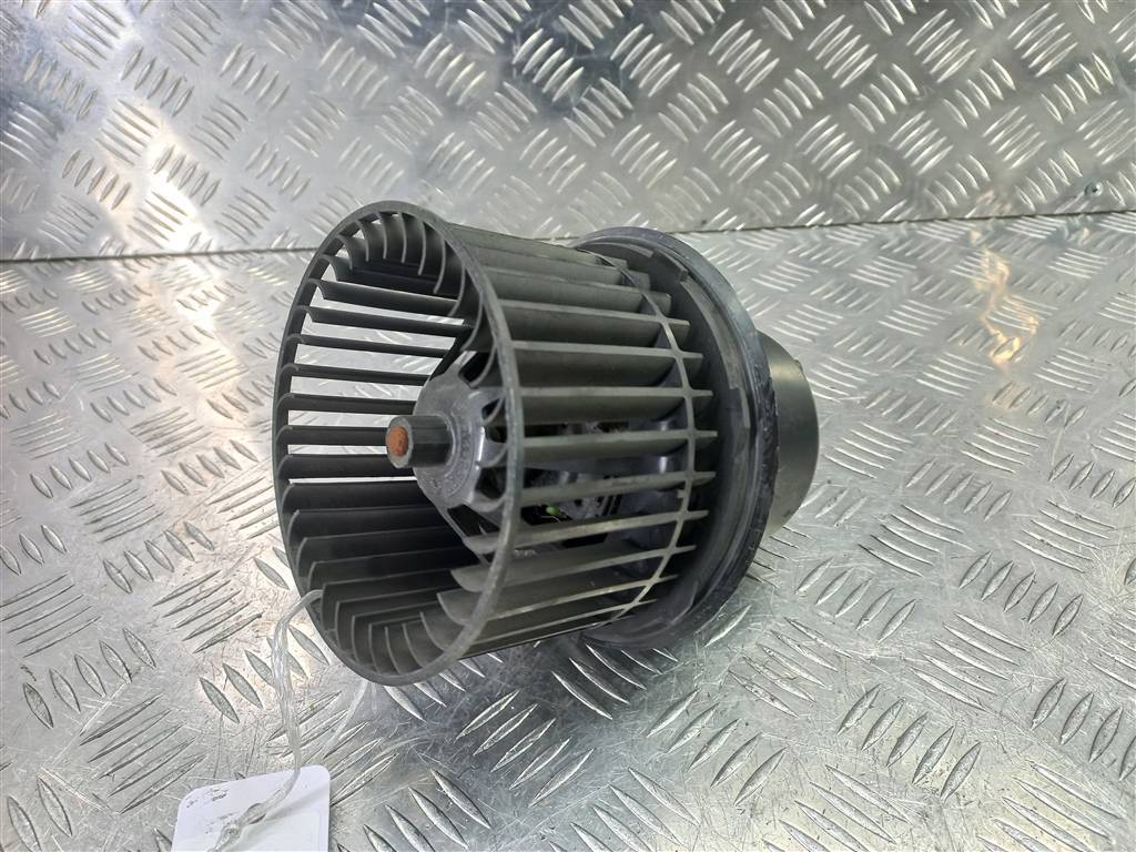моторчик отопителя FORD Transit  7188531, 2130 рублей, Москва