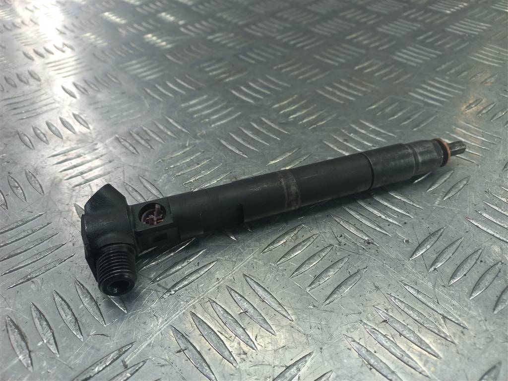 форсунка топливная MERCEDES-BENZ Vito  A6510704987, 7880 рублей, Москва