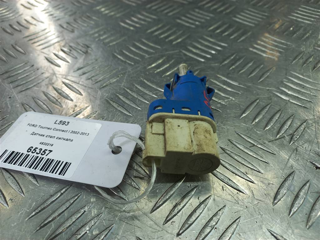 датчик включения стоп-сигнала FORD Tourneo Connect  4832219, 520 рублей, Москва