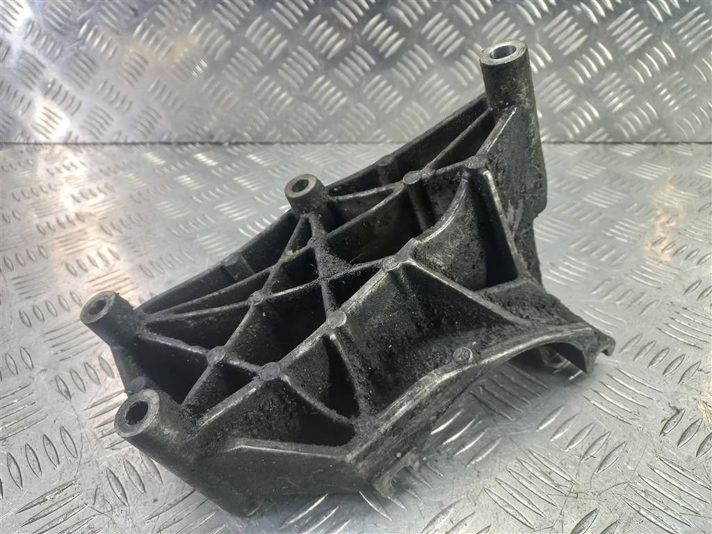 кронштейн генератора FORD Tourneo Connect  1543108, 630 рублей, Москва