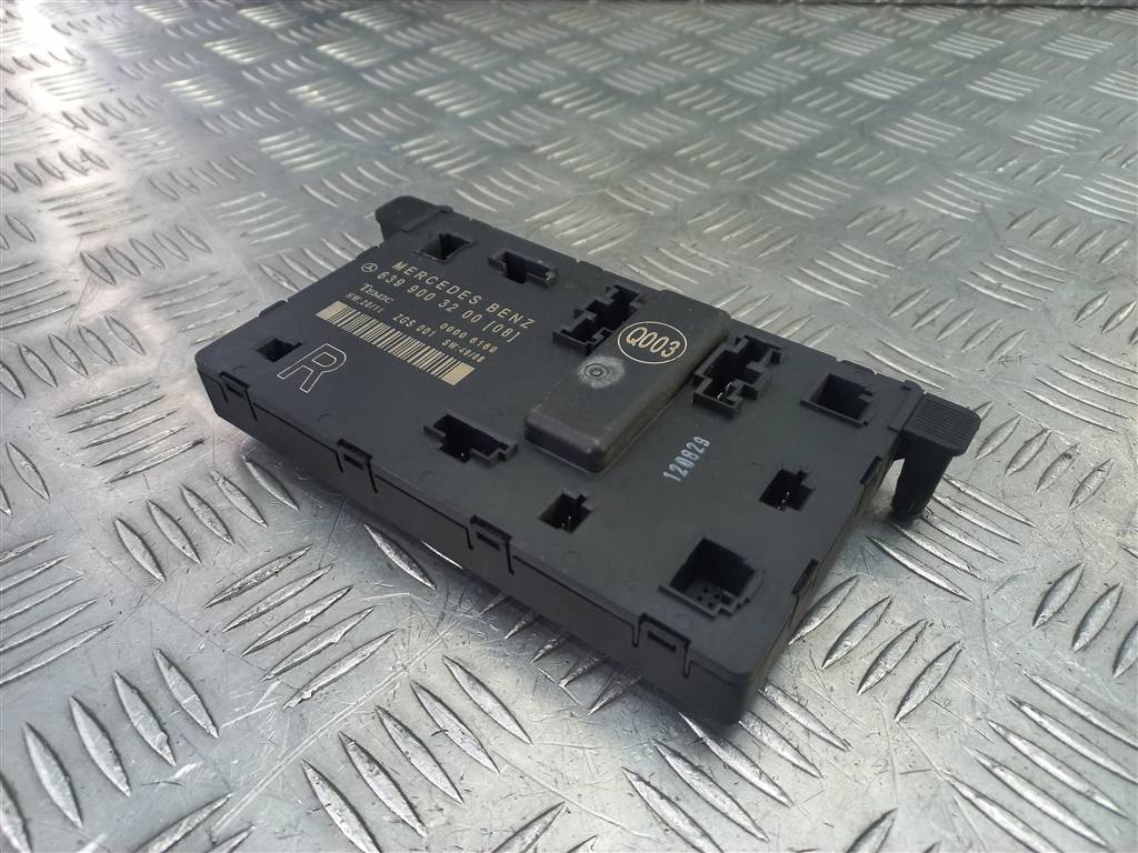 блок комфорта MERCEDES-BENZ Vito  A6399003200, 1670 рублей, Москва