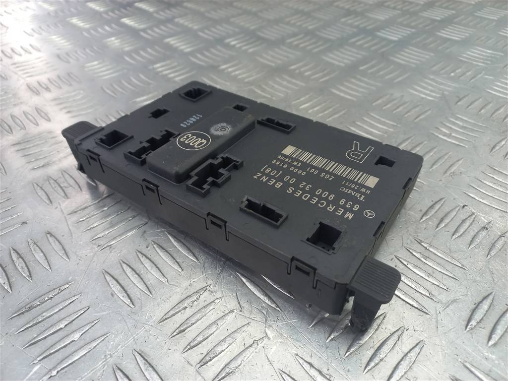 блок комфорта MERCEDES-BENZ Vito  A6399003200, 1670 рублей, Москва