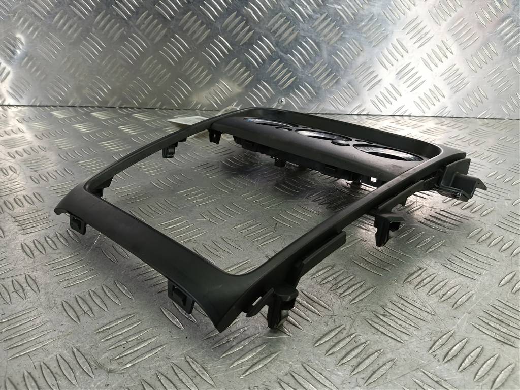 накладка торпедо SUZUKI SX4 1.6 4WD MT (112 л.с.)SX4  I рестайлинг (2009—2014) Внедорожник 7382479J00ZCA, 750 рублей, Москва