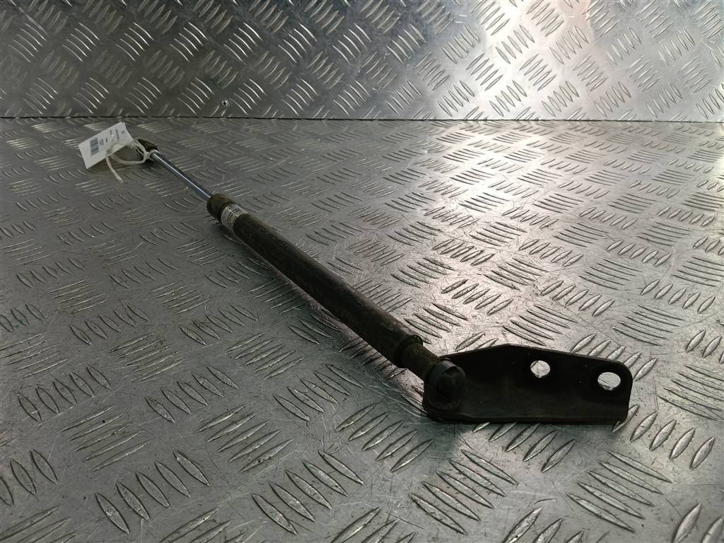 амортизатор крышки багажника SUZUKI SX4 1.6 4WD MT (112 л.с.)SX4  I рестайлинг (2009—2014) Внедорожник 8186080J02, 630 рублей, Москва