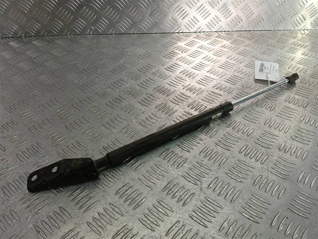 амортизатор крышки багажника SUZUKI SX4 1.6 4WD MT (112 л.с.)SX4  I рестайлинг (2009—2014) Внедорожник 8186080J02, 630 рублей, Москва